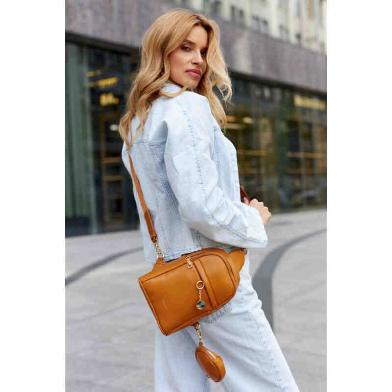 Saszetka damska na ramię wykonana ze skóry ekologicznej - Rovicky-11