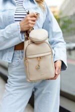 Saszetka damska na ramię wykonana ze skóry ekologicznej - Rovicky-9