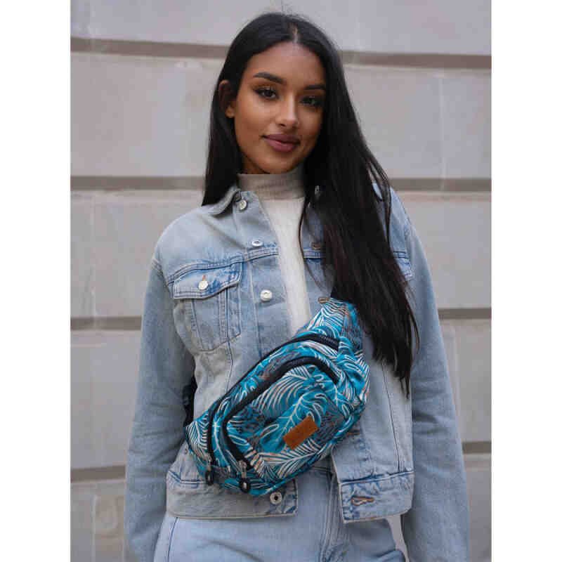 Praktyczna torebka sportowa z regulowanym paskiem na biodra i ramię - Rovicky-7