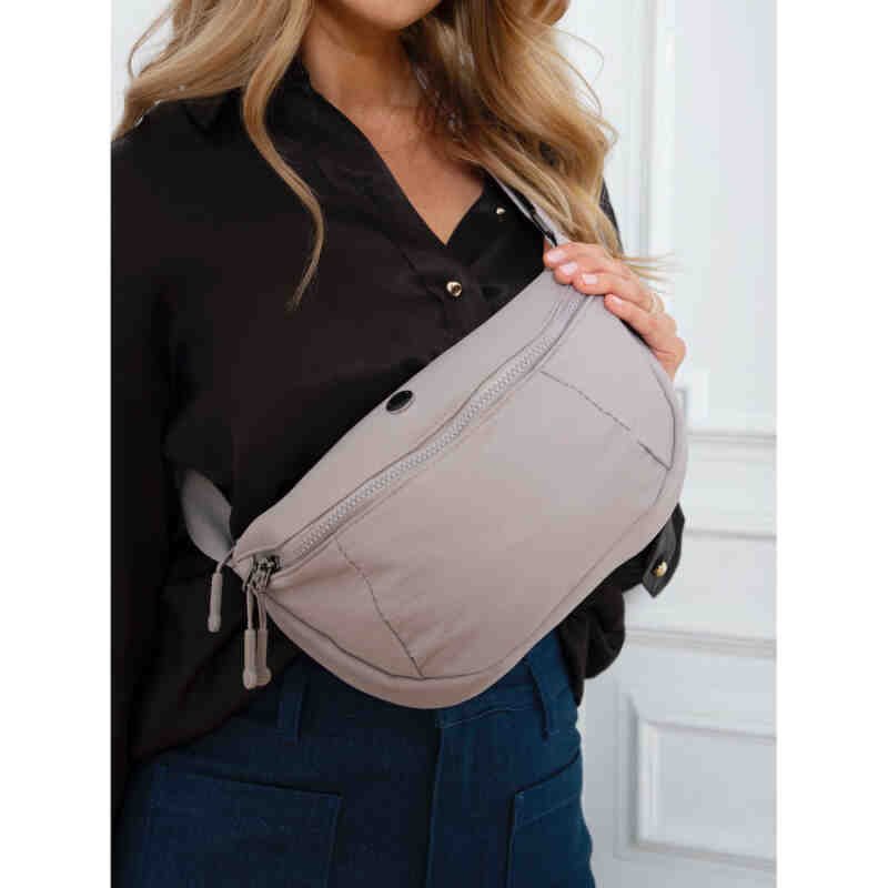 Saszetka damska z poliestru w kolorze lila z kieszonką na froncie - Peterson-2