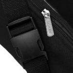 Czarna, kompaktowa saszetka z poliestru - Loren-6