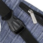 Niebieska saszetka miejsko-sportowa zawieszona na regulowanym pasku-5