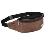 Miejska saszetka w brązowym kolorze zawieszona na regulowanym pasku-1