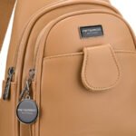 Sportowa beżowa saszetka damska na ramię nerka crossbody ze skóry ekologicznej Peterson-3