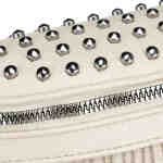 Modna saszetka damska wykonana ze skóry ekologicznej w jasnobeżowym kolorze, zamykana suwakiem - Peterson-8