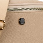 Beżowa saszetka damska zamykana suwakiem i zawieszona na regulowanym pasku - Peterson-5