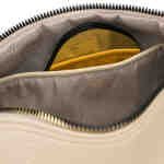 Beżowa saszetka damska ze skóry ekologicznej zamykana suwakiem, zawieszona na regulowanym pasku - Peterson-7