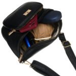 Czarna saszetka damska ze skóry ekologicznej zawieszona na regulowanym pasku - Peterson-10