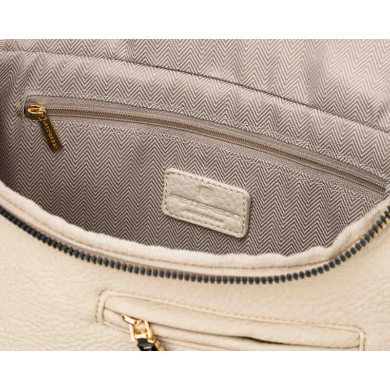 Saszetka damska ze skóry ekologicznej w beżowym kolorze z kieszenią na rewersie - Peterson-5