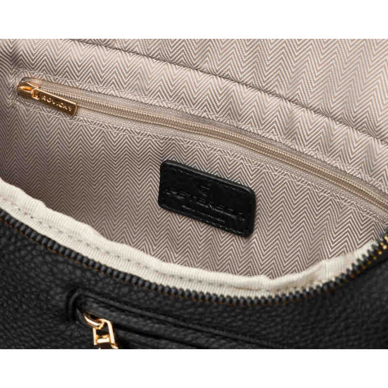 Czarna saszetka damska ze skóry ekologicznej z kieszenią na rewersie - Peterson-6