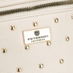 Jasnobeżowa nerka damska ze skóry ekologicznej ozdobiona ćwiekami - Peterson-5