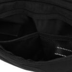 Sportowa saszetka w czarnym kolorze zamykana suwakiem, dwukomorowa - Peterson-9