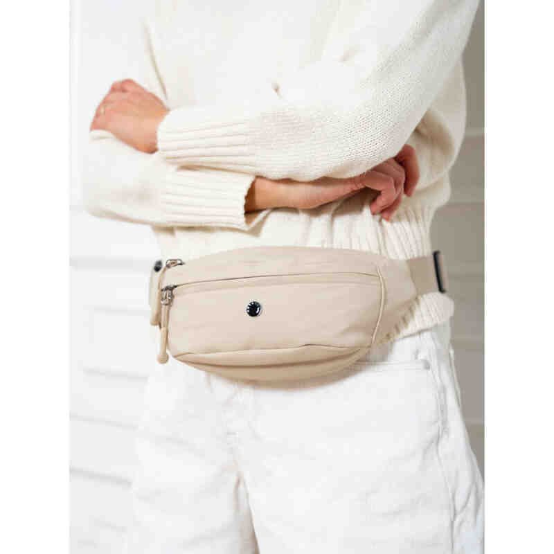 Beżowa, sportowa i praktyczna nerka damska z poliestru - Peterson-3